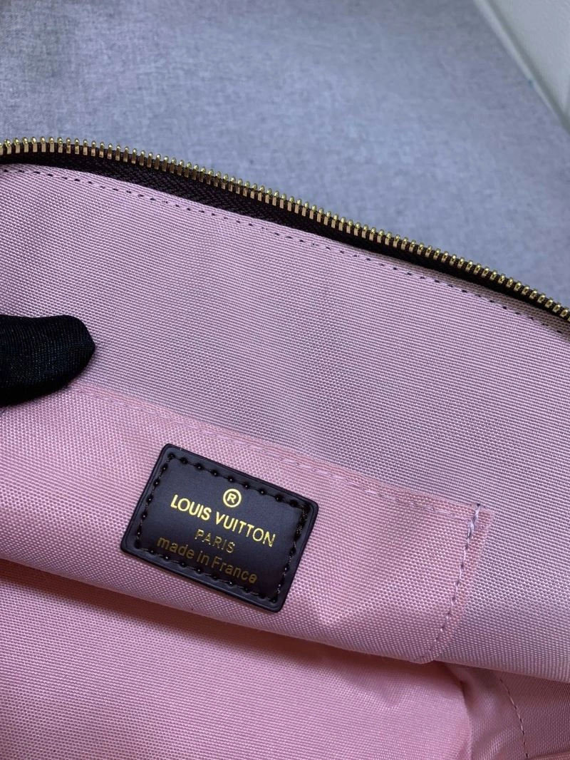 Louis Vuitton Travel Bags Cozy 79080