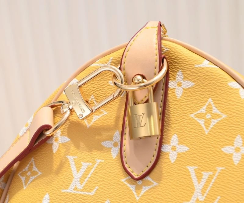 Louis Vuitton Travel Bags UrbanChic 79075