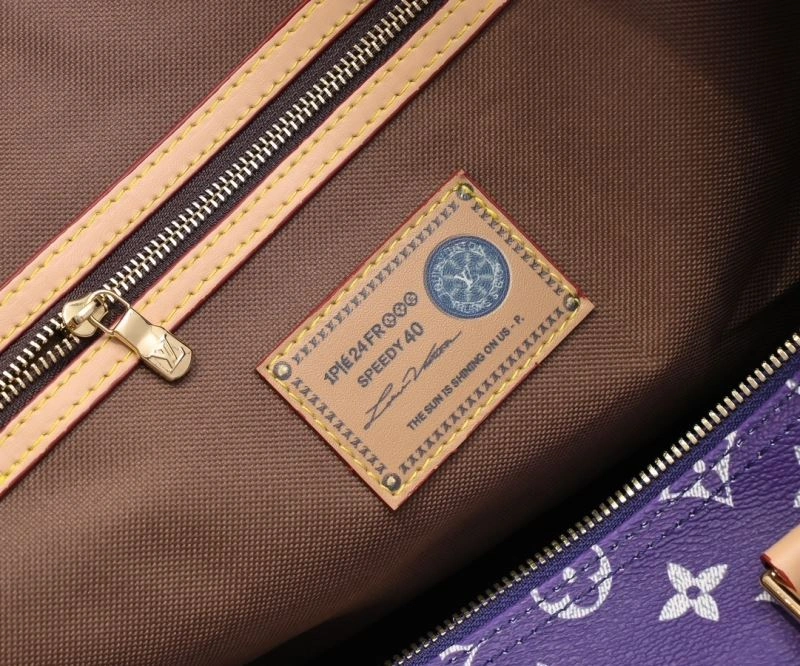 Comfortable Louis Vuitton Travel Bags 79070