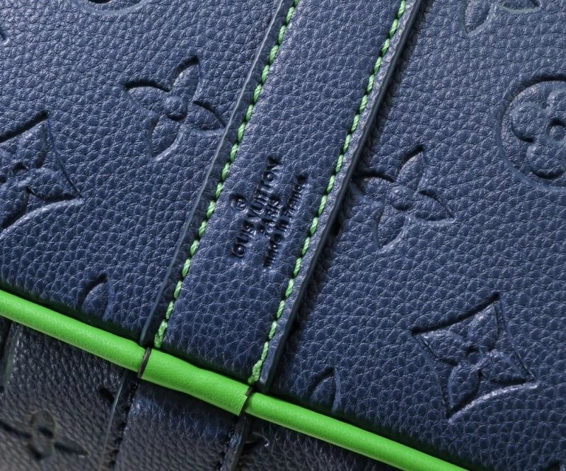 Louis Vuitton Travel Bags Versatile 79064