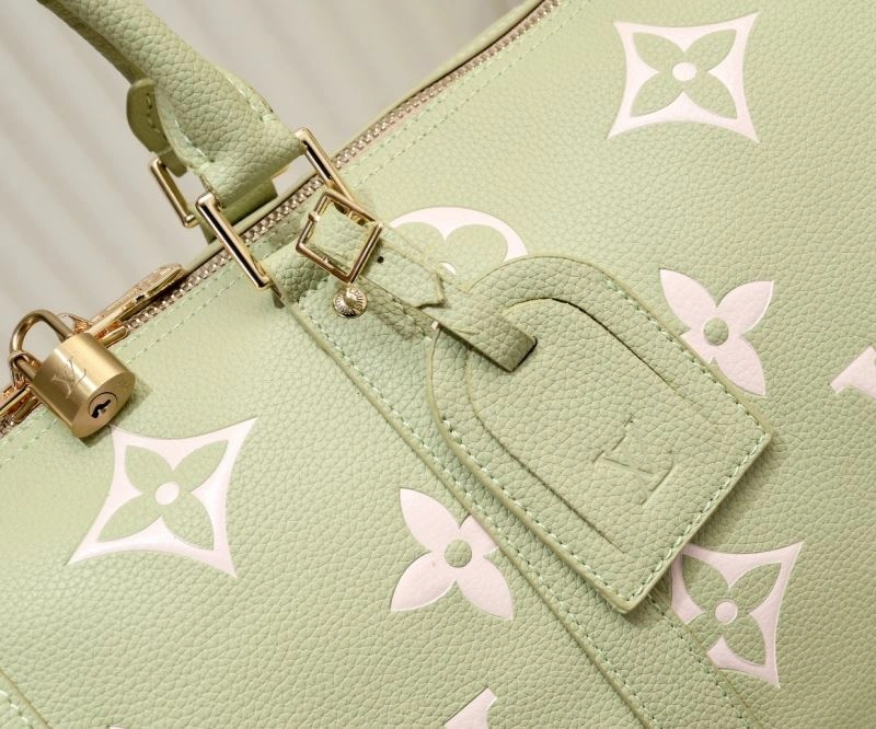 WaterResistant Louis Vuitton Travel Bags 79053