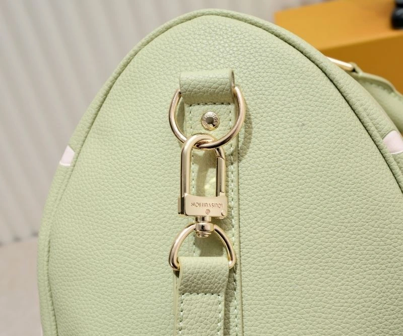 WaterResistant Louis Vuitton Travel Bags 79053