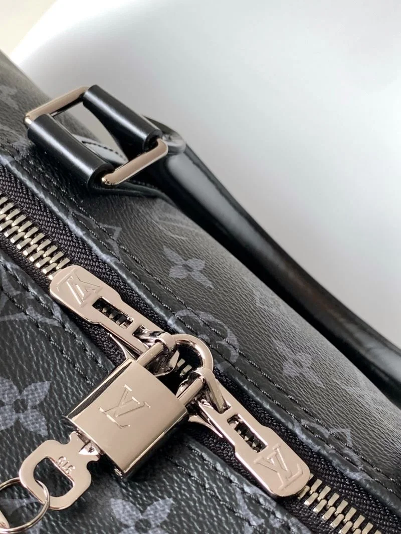 Timeless Louis Vuitton Travel Bags 39091