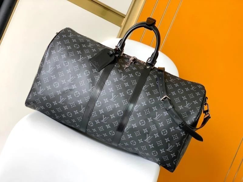 Versatile Louis Vuitton Travel Bags 39090