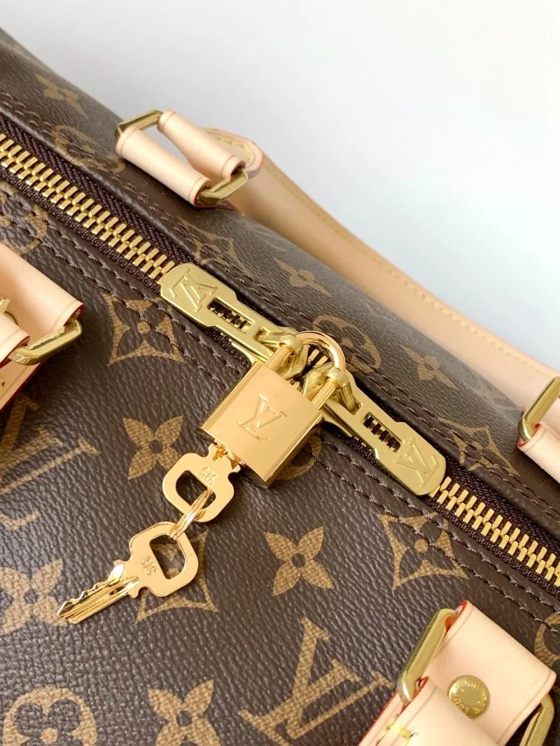Louis Vuitton Travel Bags TechFriendly 39064