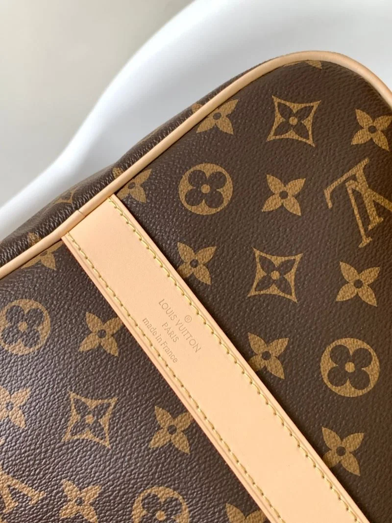 WrinkleFree Louis Vuitton Travel Bags 39083