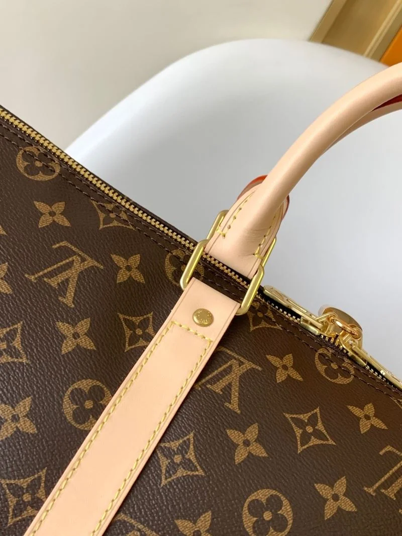 WrinkleFree Louis Vuitton Travel Bags 39083