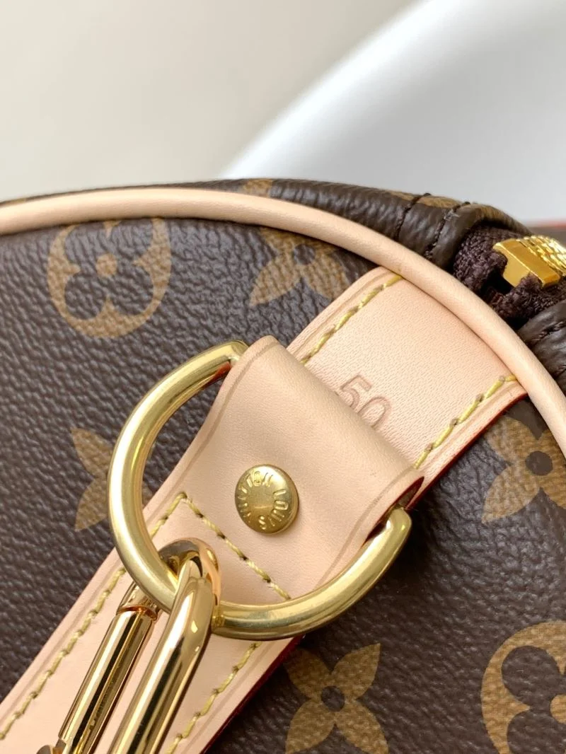 WrinkleFree Louis Vuitton Travel Bags 39083