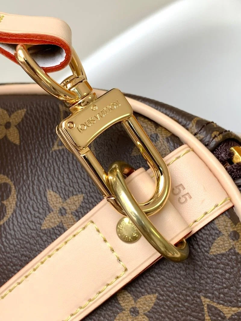 Louis Vuitton Travel Bags Contemporary 39063