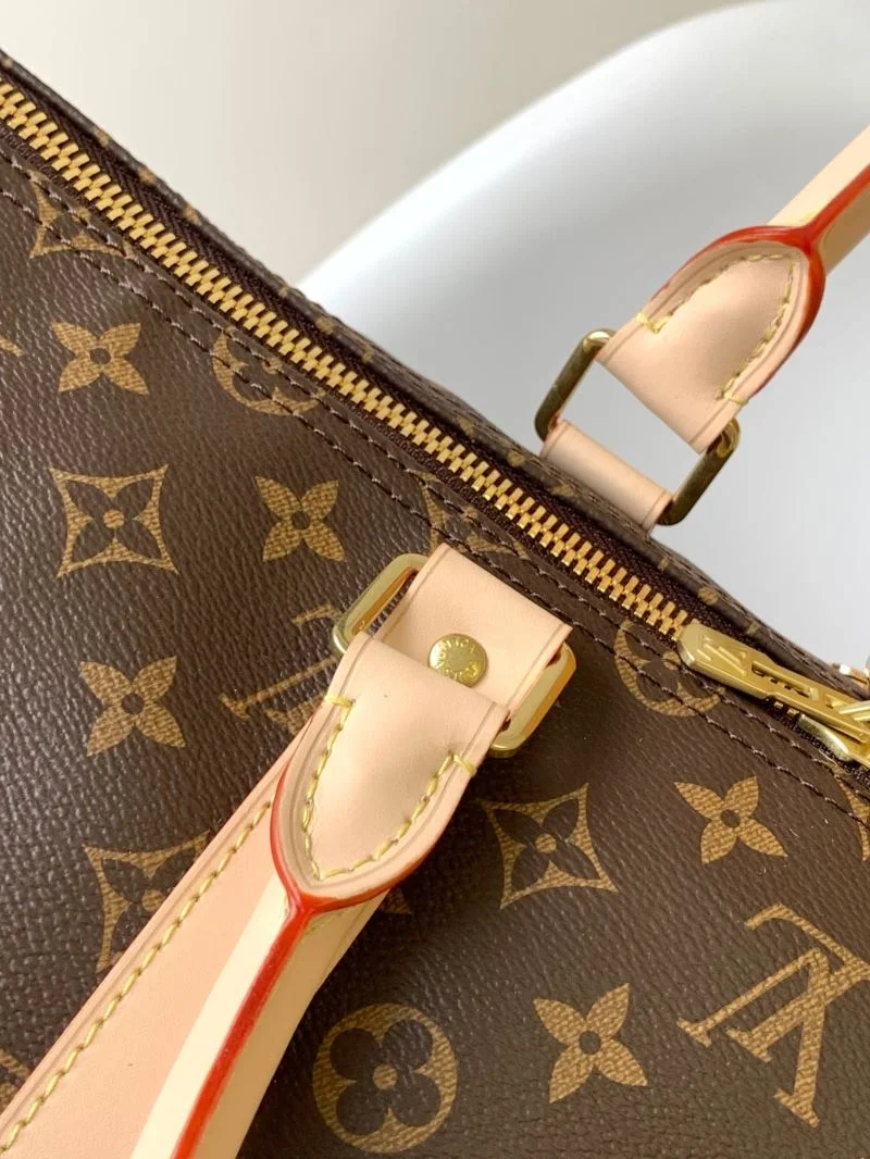 Louis Vuitton Travel Bags Contemporary 39063