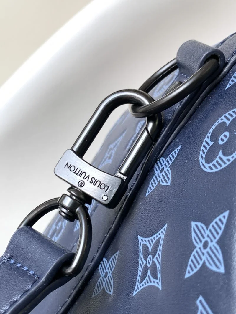 WeatherProof Louis Vuitton Travel Bags 39060