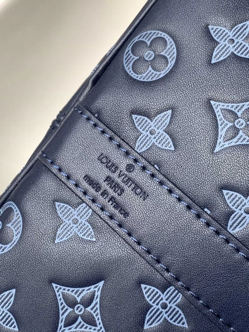 WeatherProof Louis Vuitton Travel Bags 39060