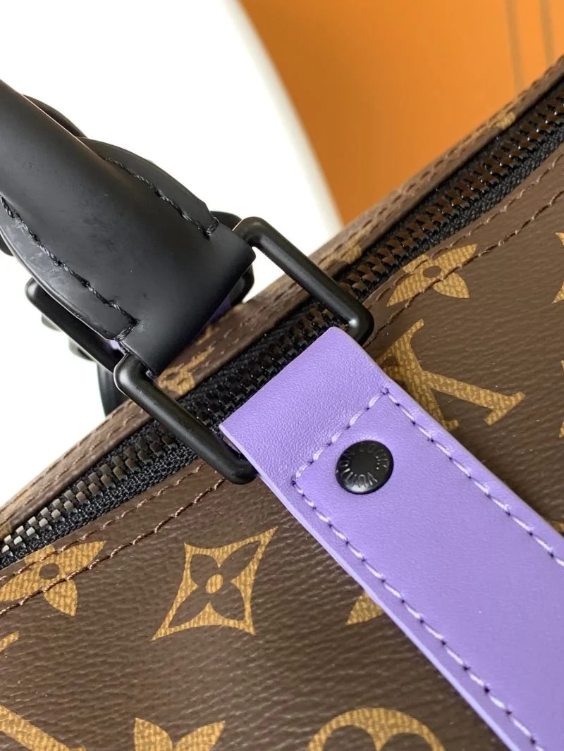 Contemporary Louis Vuitton Travel Bags 39080