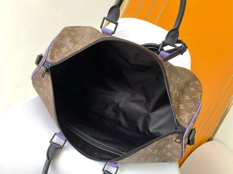 Contemporary Louis Vuitton Travel Bags 39080