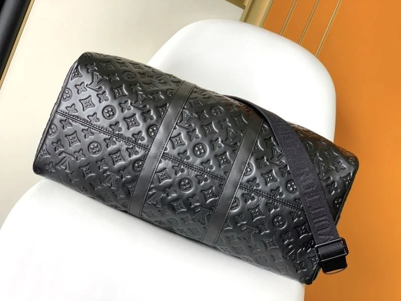 Sustainable Louis Vuitton Travel Bags 39079