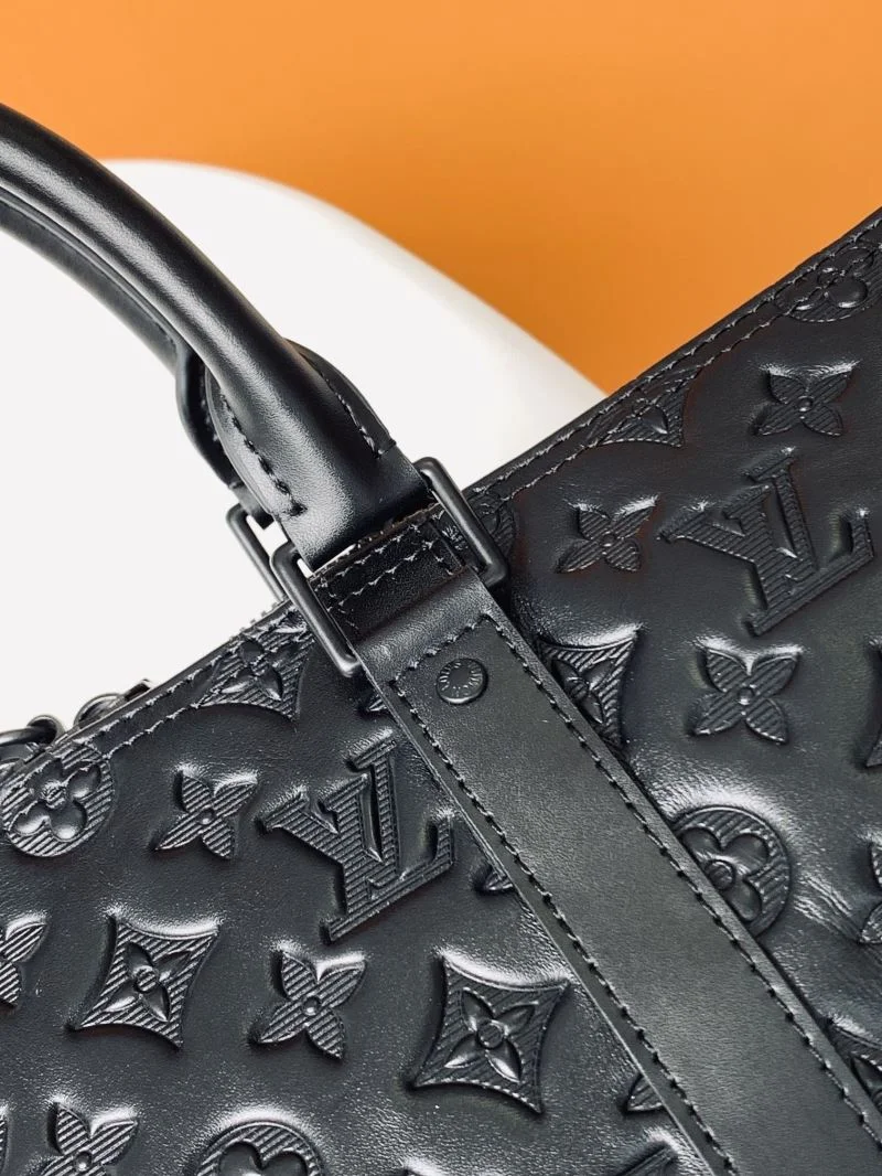 Sustainable Louis Vuitton Travel Bags 39079