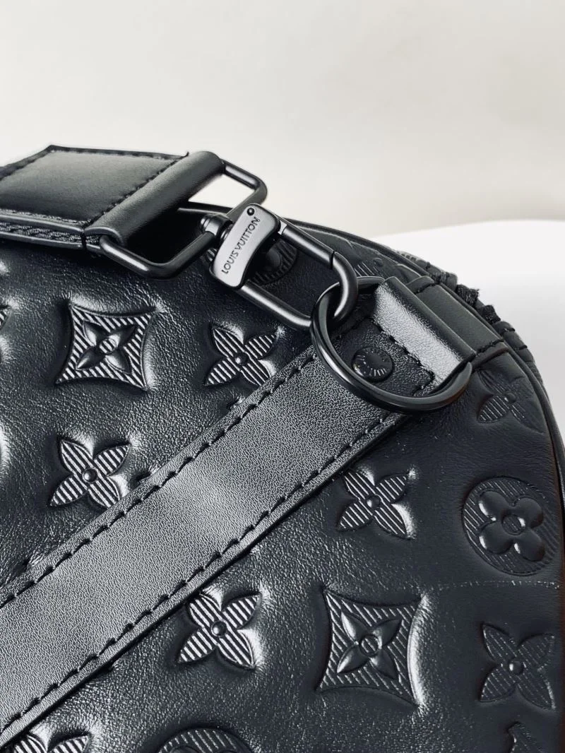 Sustainable Louis Vuitton Travel Bags 39079