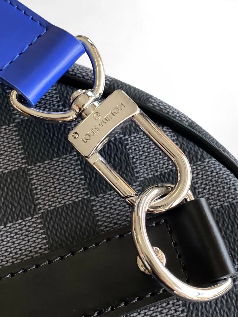 UrbanStyle Louis Vuitton Travel Bags 39074