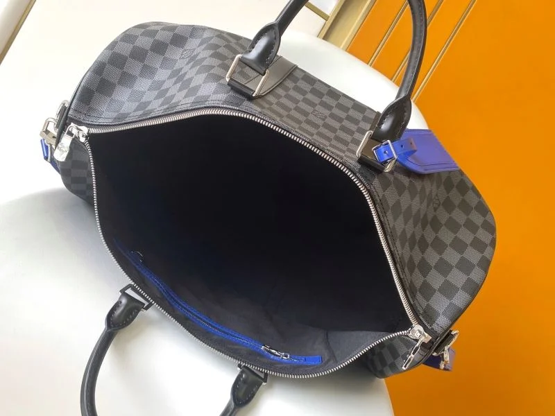 UrbanStyle Louis Vuitton Travel Bags 39074