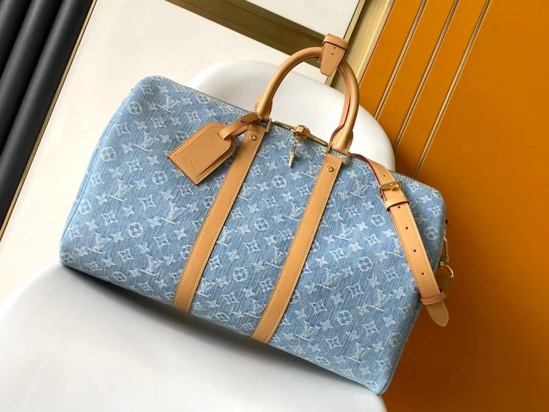 Minimalist Louis Vuitton Travel Bags 39075
