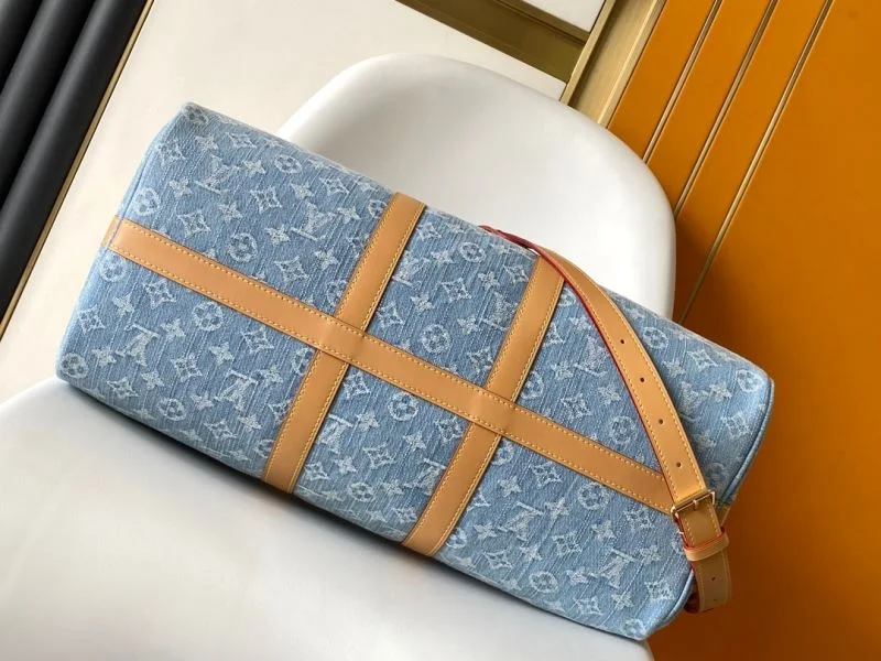 Minimalist Louis Vuitton Travel Bags 39075