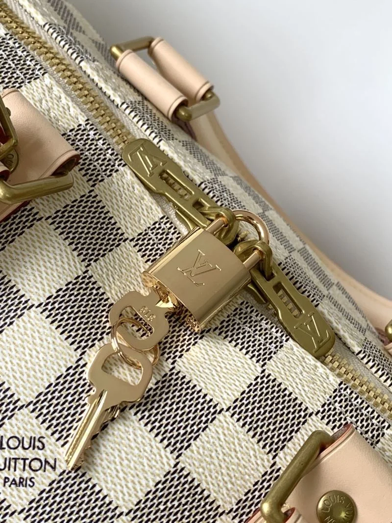 Louis Vuitton Travel Bags Modern 39055