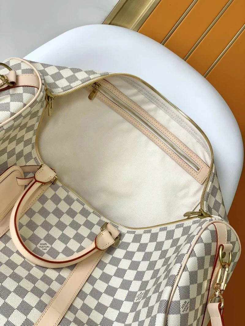Seasonal Louis Vuitton Travel Bags 39053