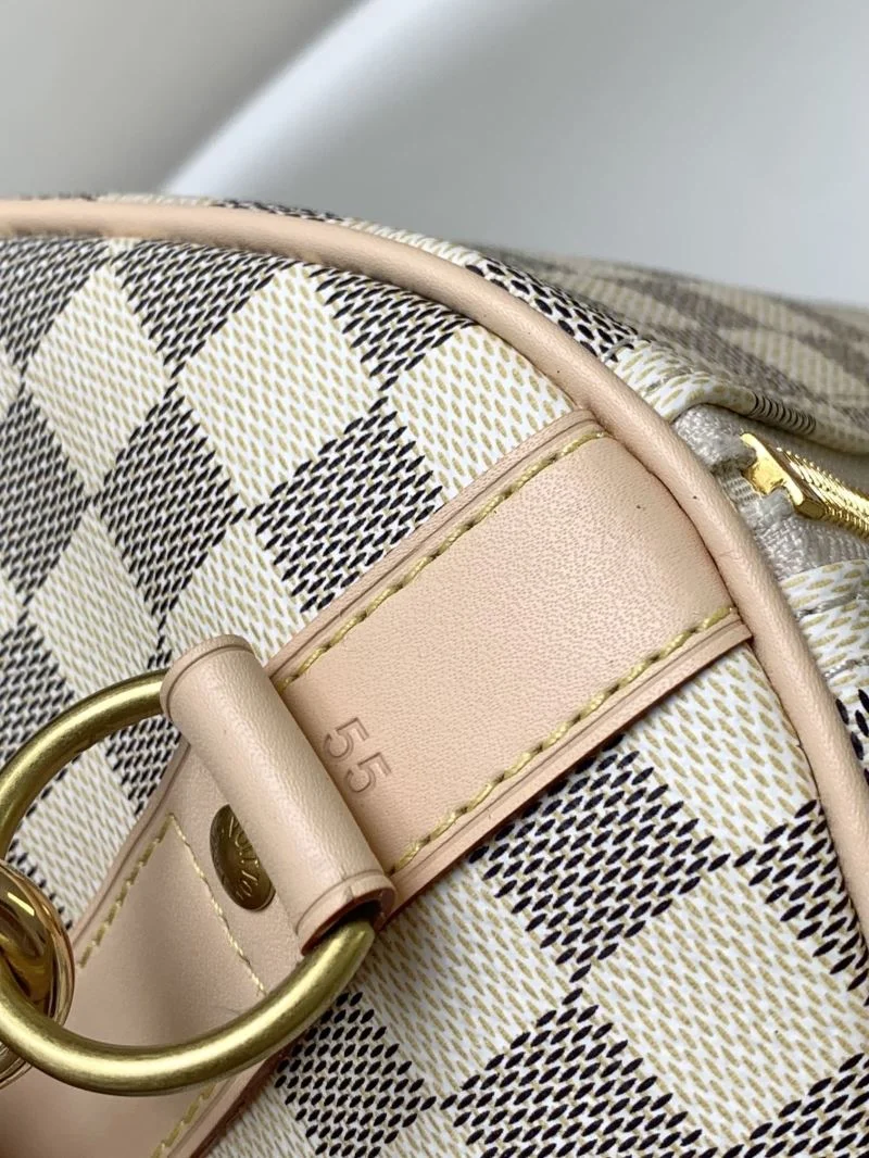Louis Vuitton Travel Bags Resilient 39073