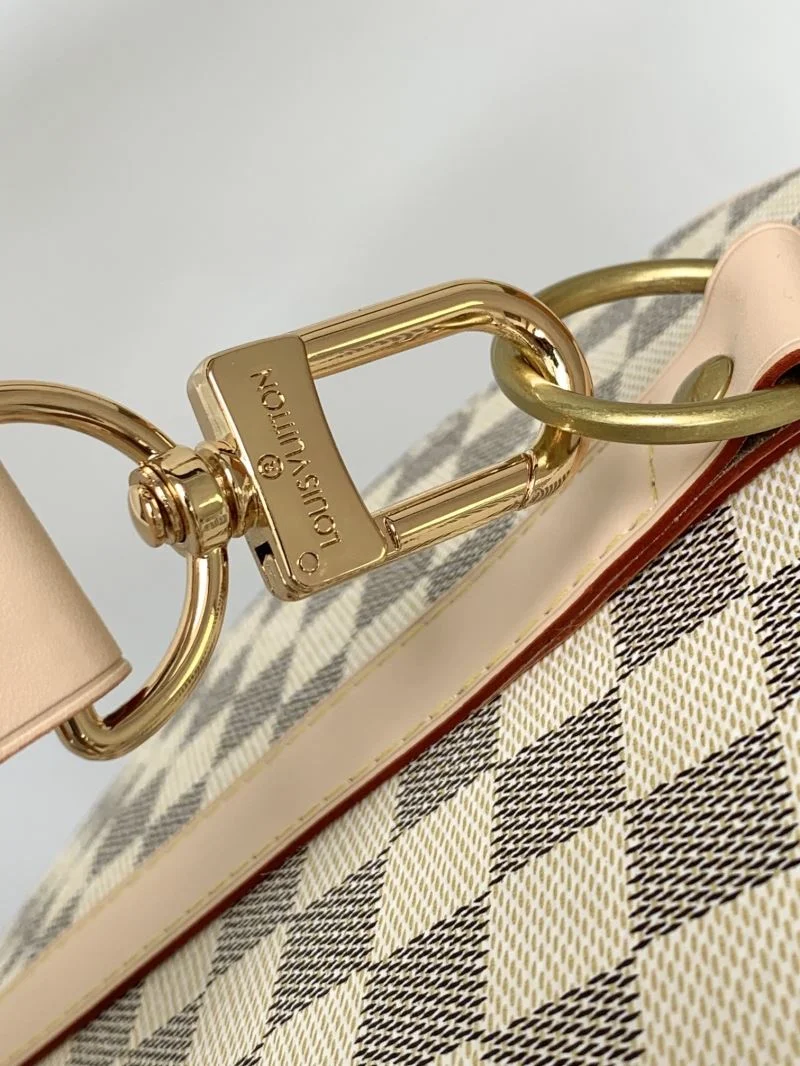 Louis Vuitton Travel Bags Resilient 39073