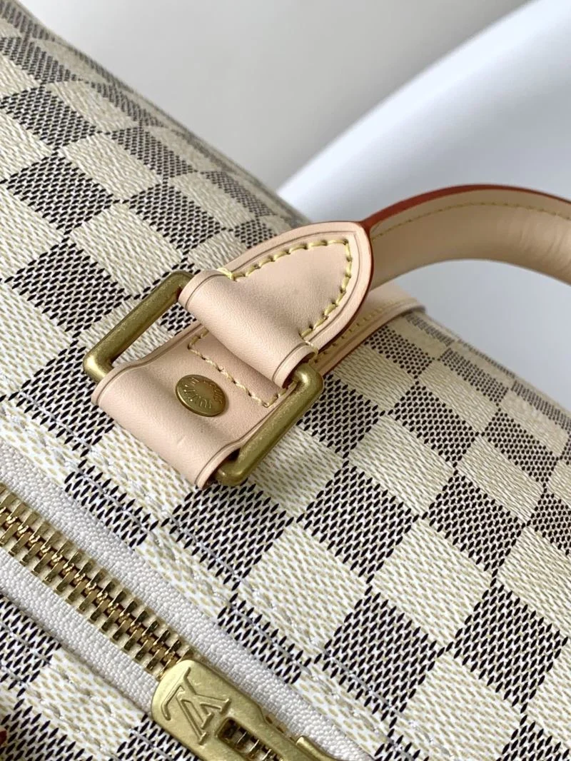 Louis Vuitton Travel Bags Resilient 39073