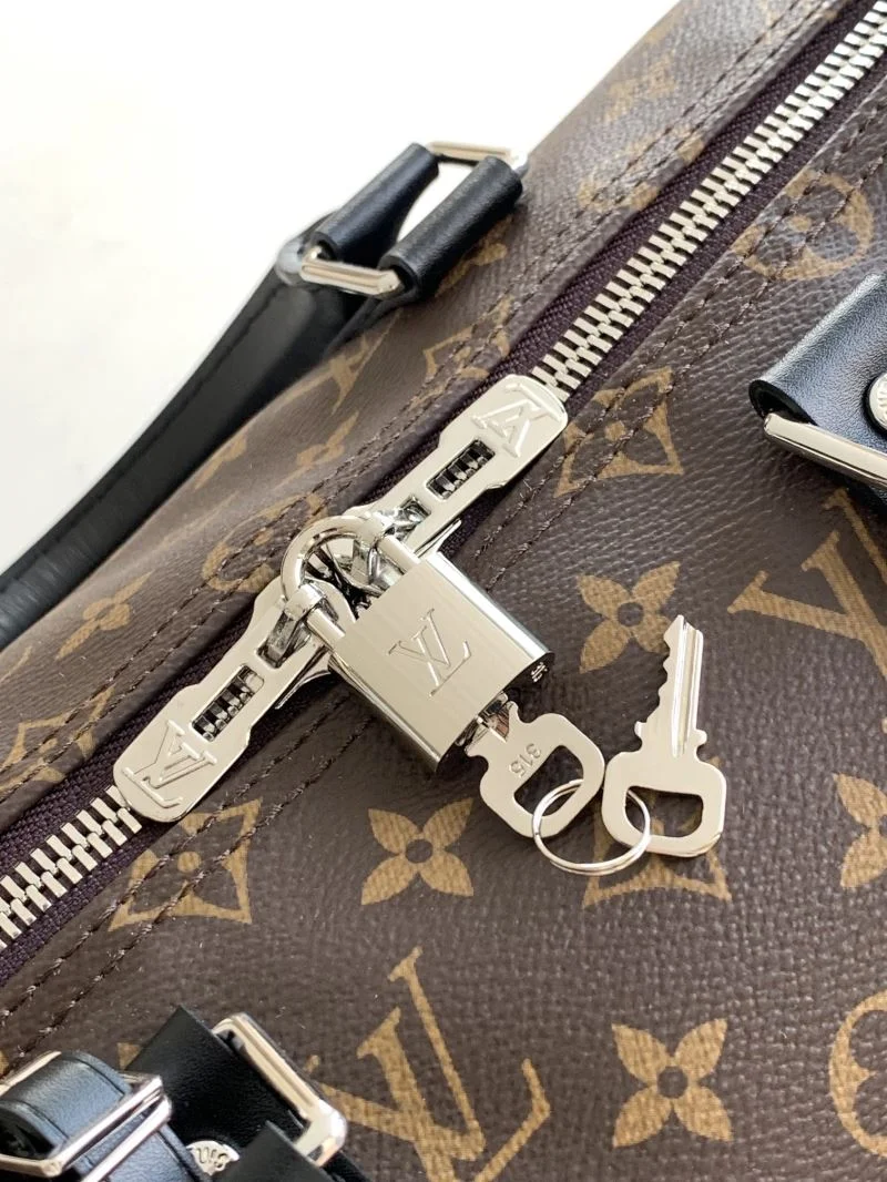 Soft Louis Vuitton Travel Bags 39068
