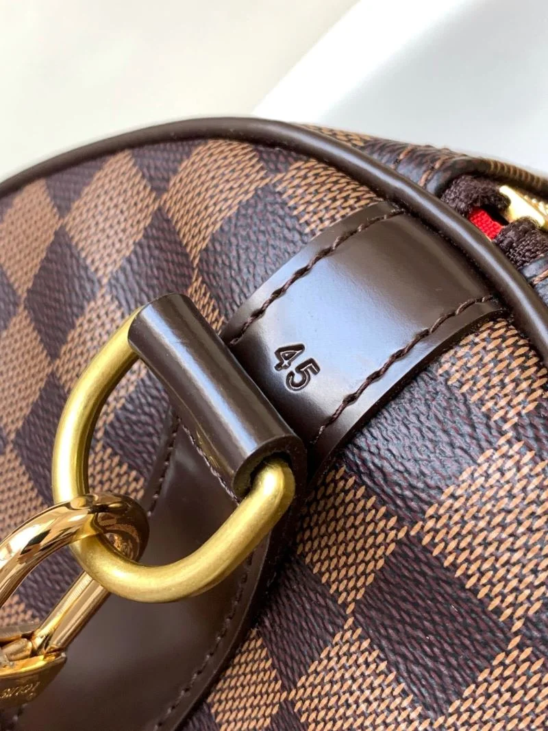AllSeason Louis Vuitton Travel Bags 39050