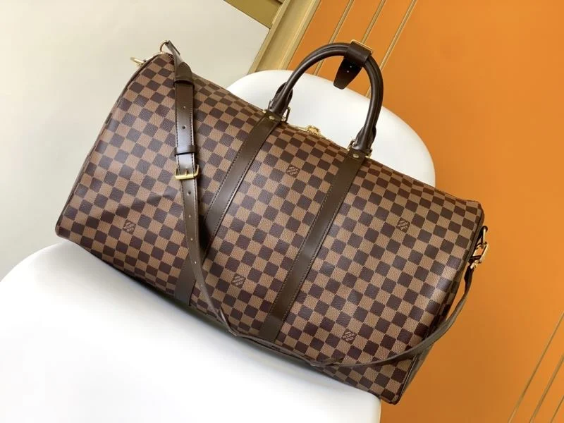 Louis Vuitton Travel Bags Cozy 39065