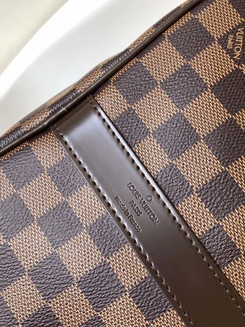 Louis Vuitton Travel Bags Cozy 39065