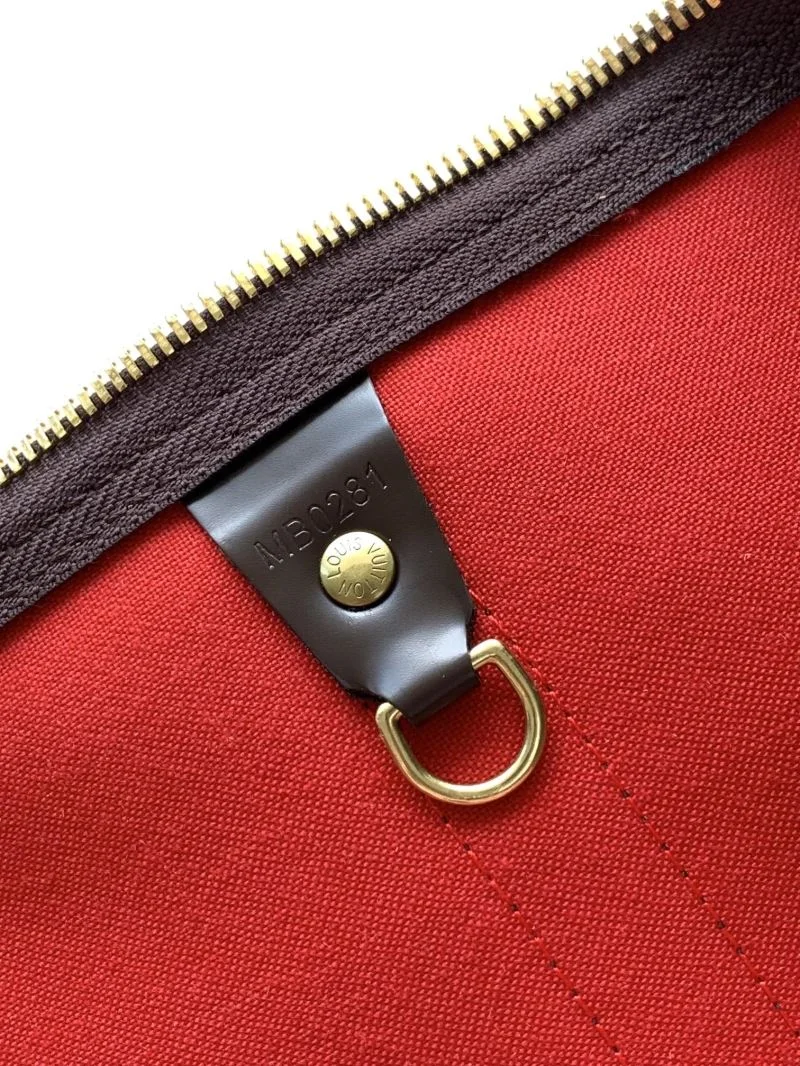 Louis Vuitton Travel Bags Cozy 39065
