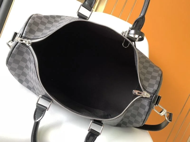 Louis Vuitton Travel Bags Soft 39058