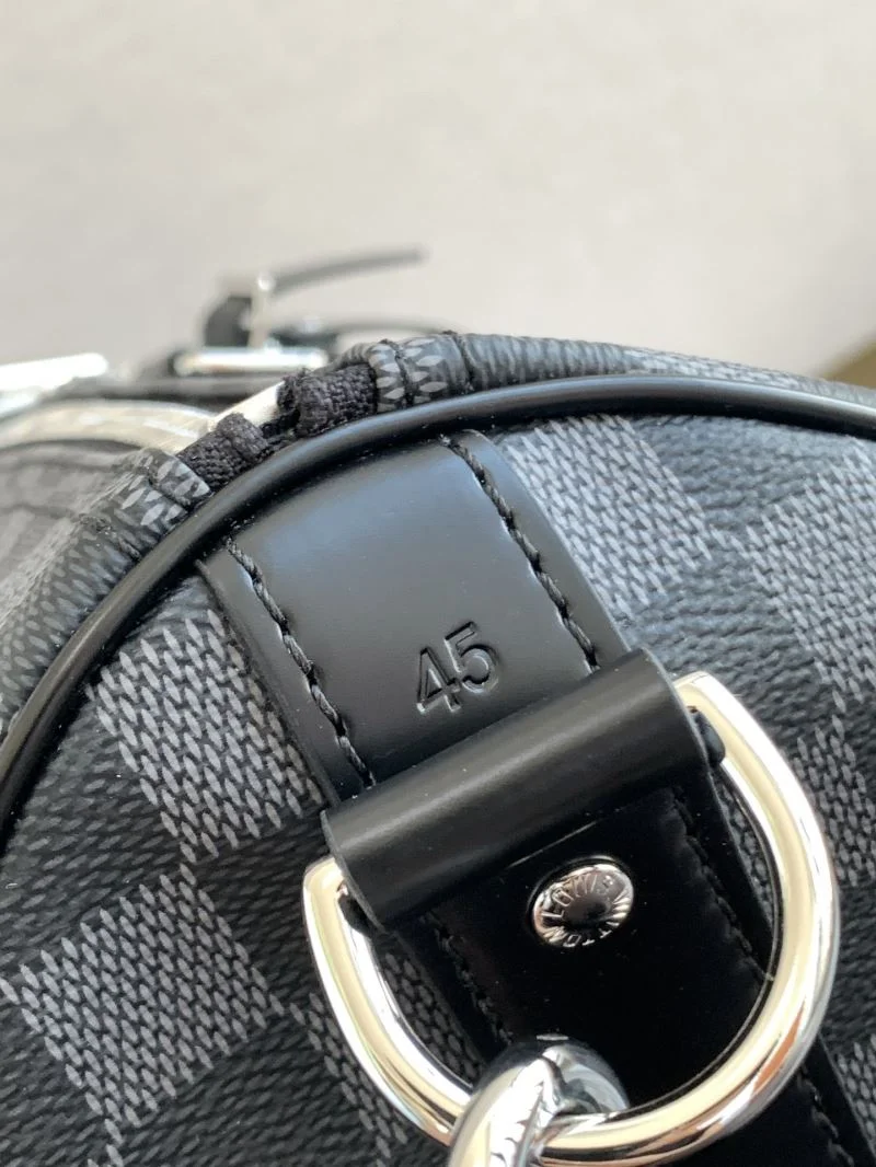 Louis Vuitton Travel Bags ZipUp 38945