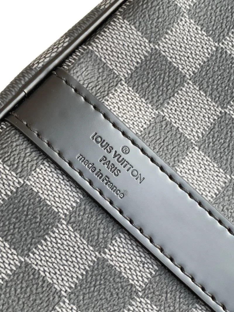 Louis Vuitton Travel Bags ZipUp 38945