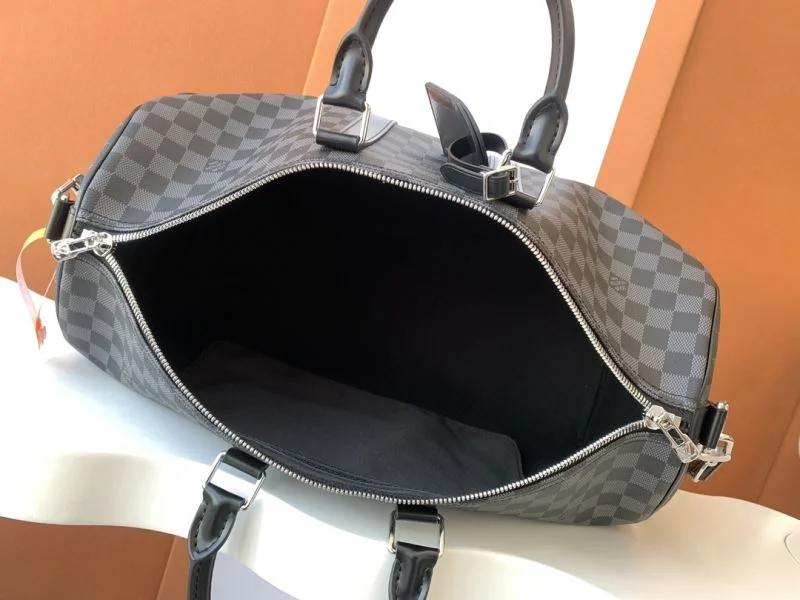 Louis Vuitton Travel Bags ZipUp 38945