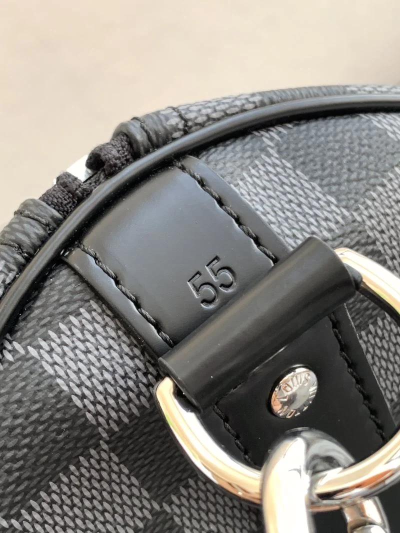 Soft Louis Vuitton Travel Bags 38957