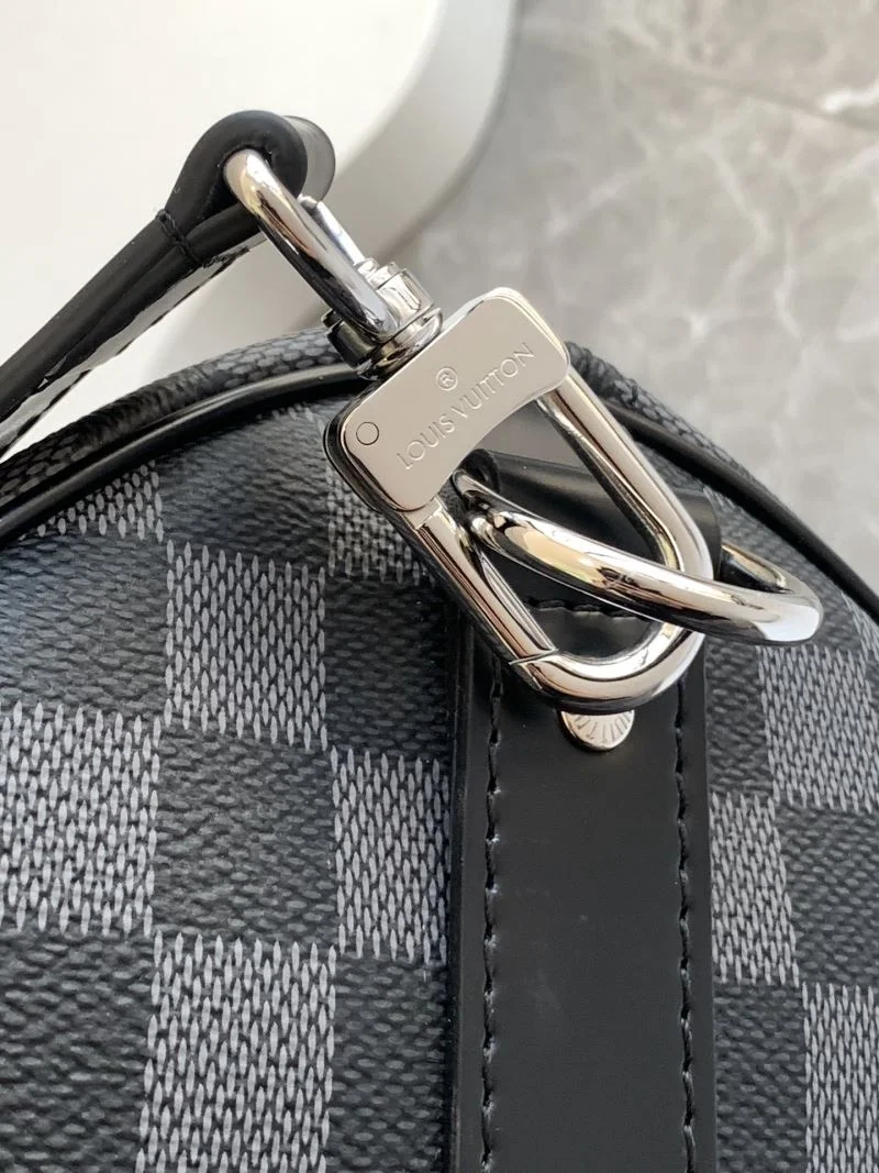Soft Louis Vuitton Travel Bags 38957