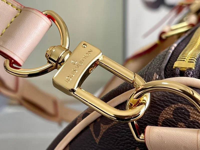 Louis Vuitton Travel Bags Soft 38746