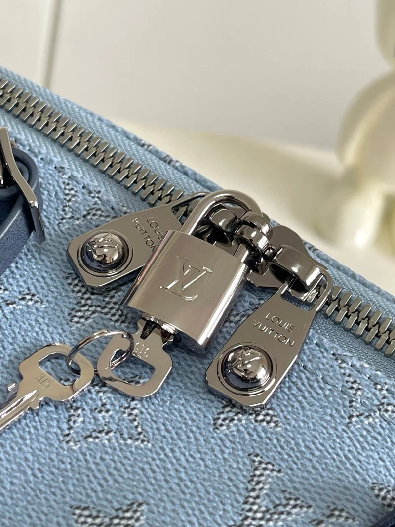 Unique Louis Vuitton Travel Bags 38710