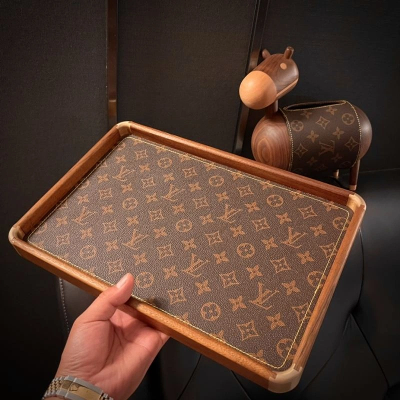 Louis Vuitton Trays Refined 274769