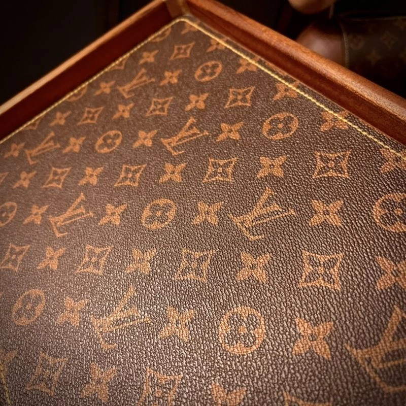 Louis Vuitton Trays Refined 274769