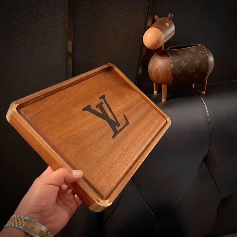 Louis Vuitton Trays Refined 274769