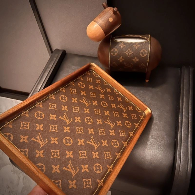 Louis Vuitton Trays Refined 274769