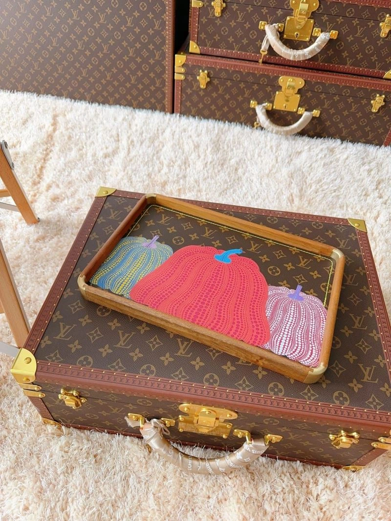 Louis Vuitton Trays Bright 274770