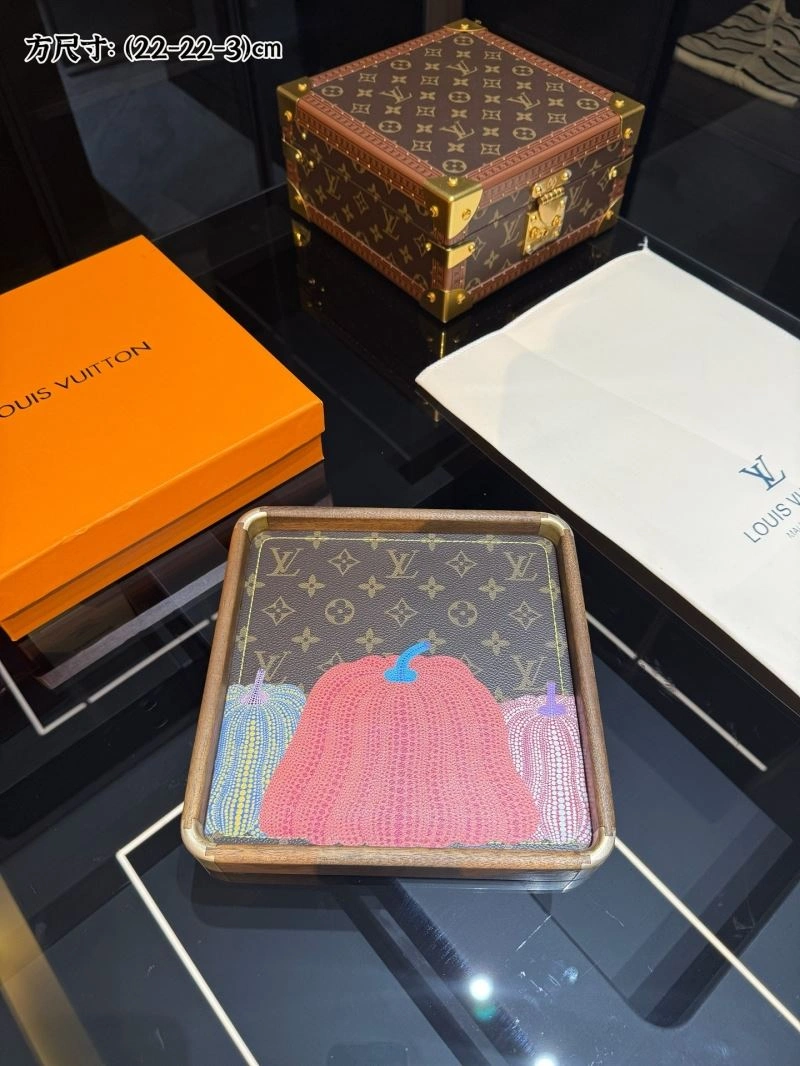 Louis Vuitton Trays EyeCatching 274773