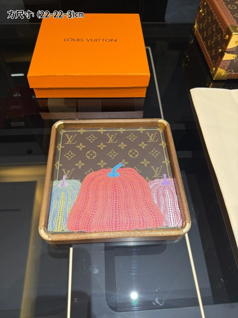 Louis Vuitton Trays EyeCatching 274773